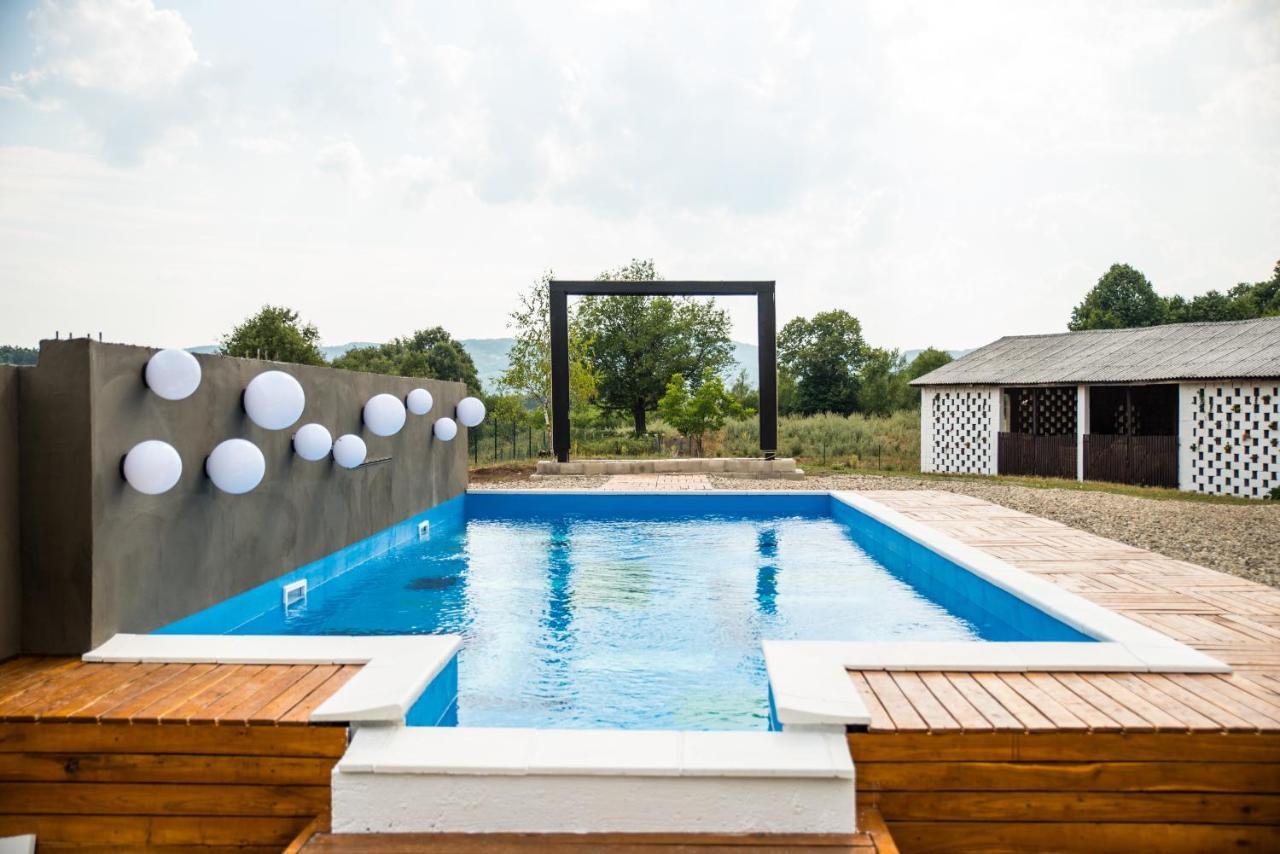 Skriveni Raj Guest House Gornji Milanovac Eksteriør bilde