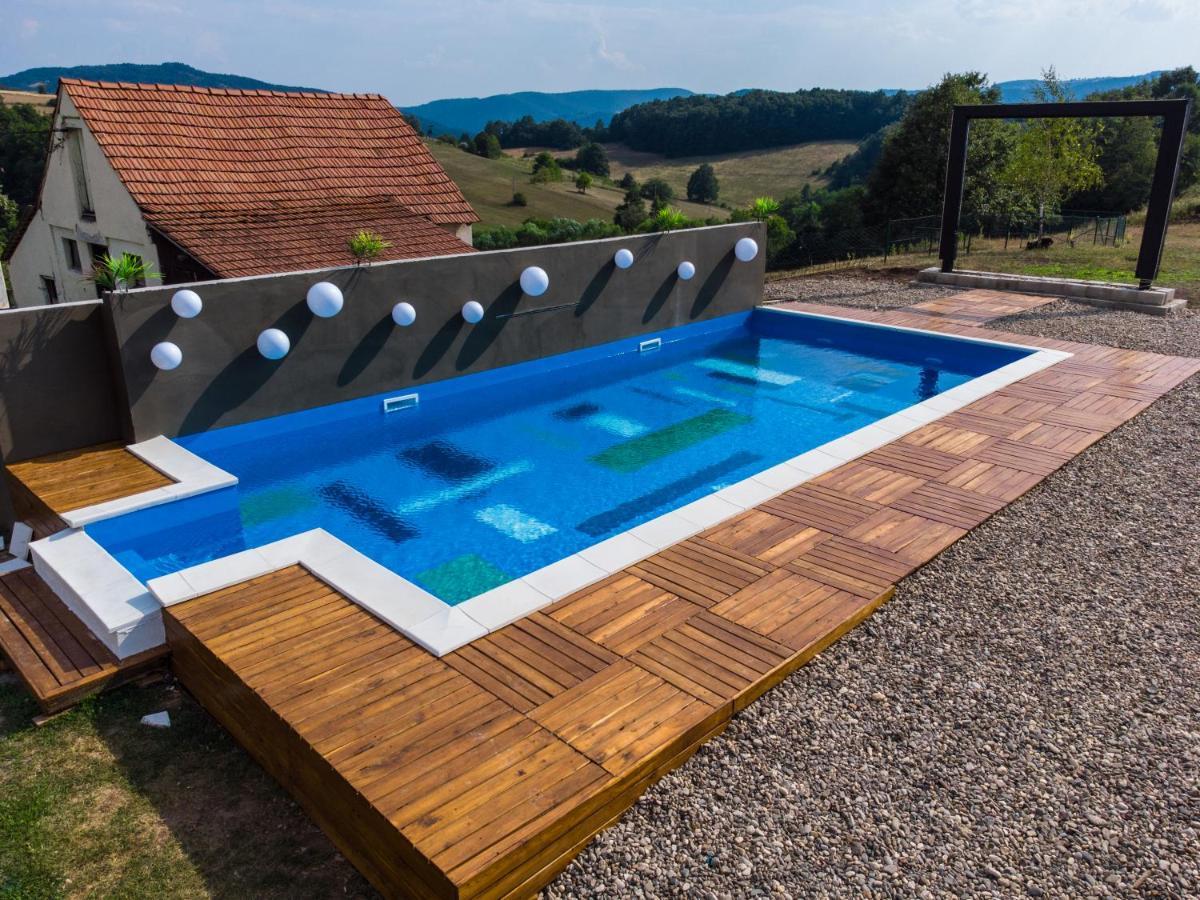 Skriveni Raj Guest House Gornji Milanovac Eksteriør bilde