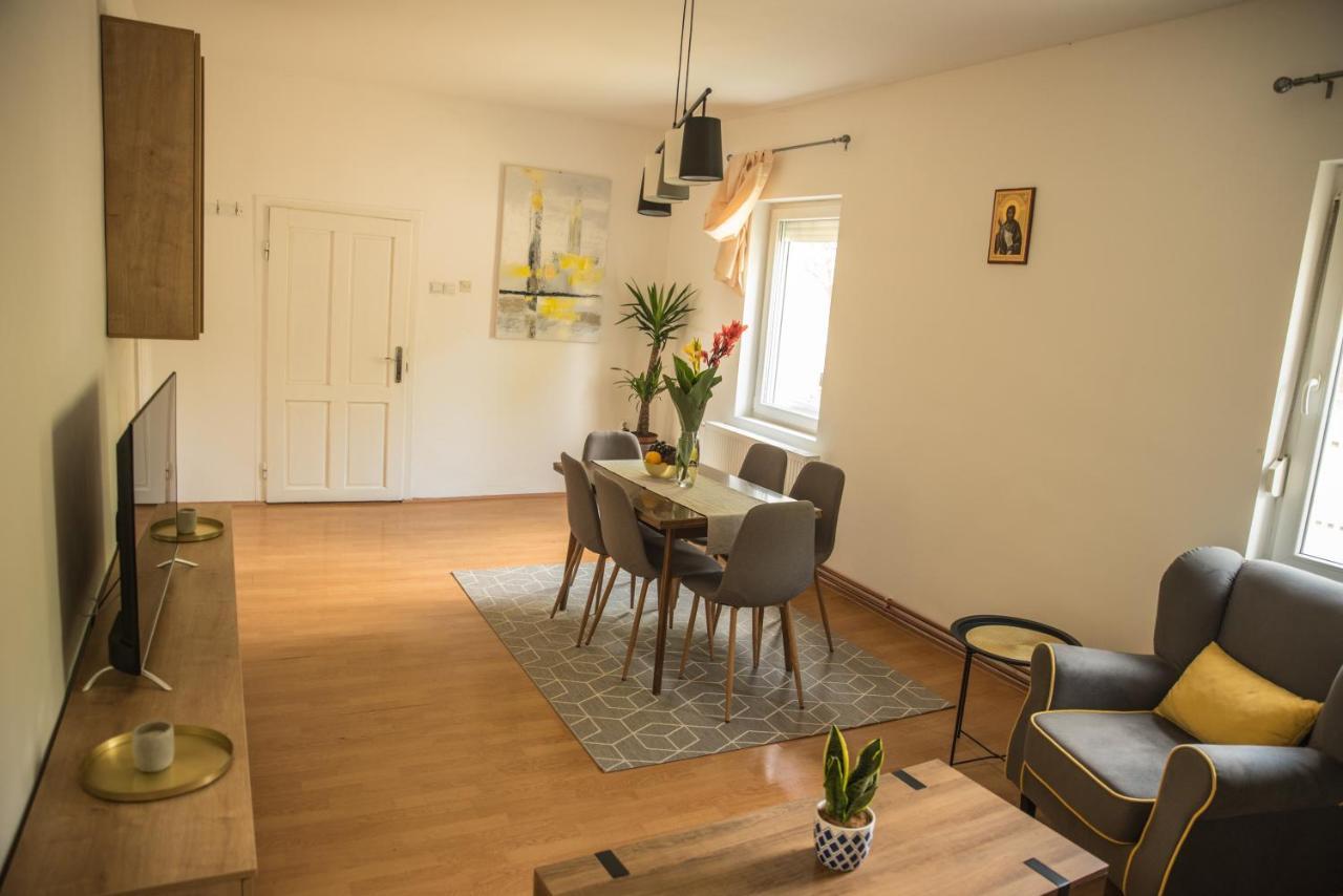 Skriveni Raj Guest House Gornji Milanovac Eksteriør bilde