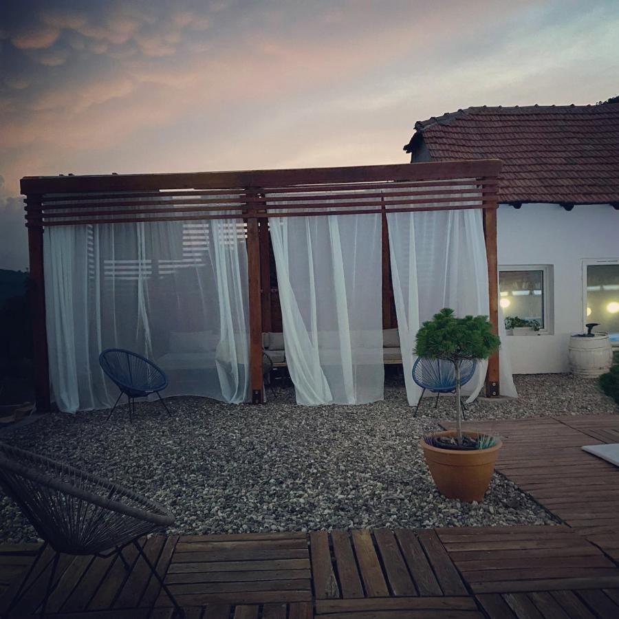 Skriveni Raj Guest House Gornji Milanovac Eksteriør bilde